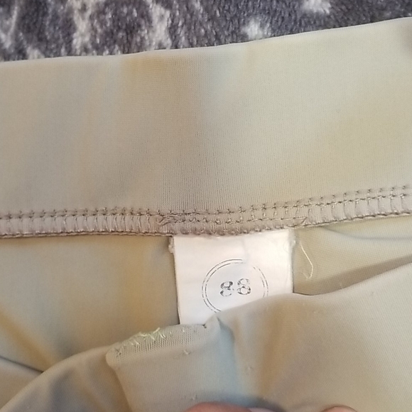 Pants - Picture 3 of 4